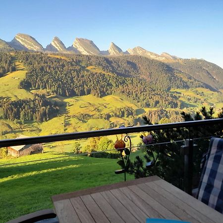 Vista Montagna Leilighet Unterwasser Eksteriør bilde